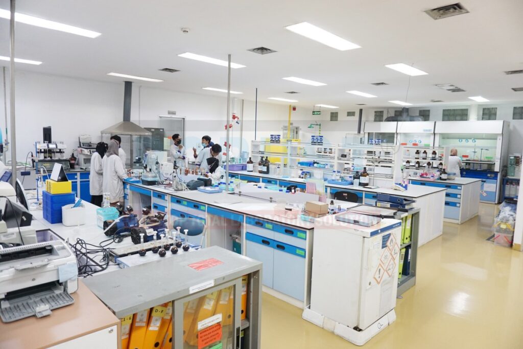 Hospital & Pharmaceutical Laboratories